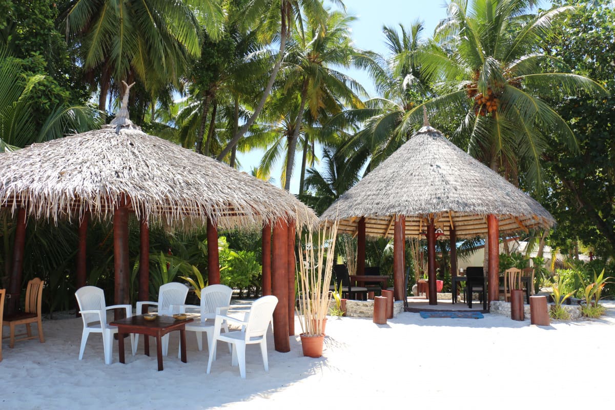 Zakaz palenia i sprzedaży papierosów na Malediwach.